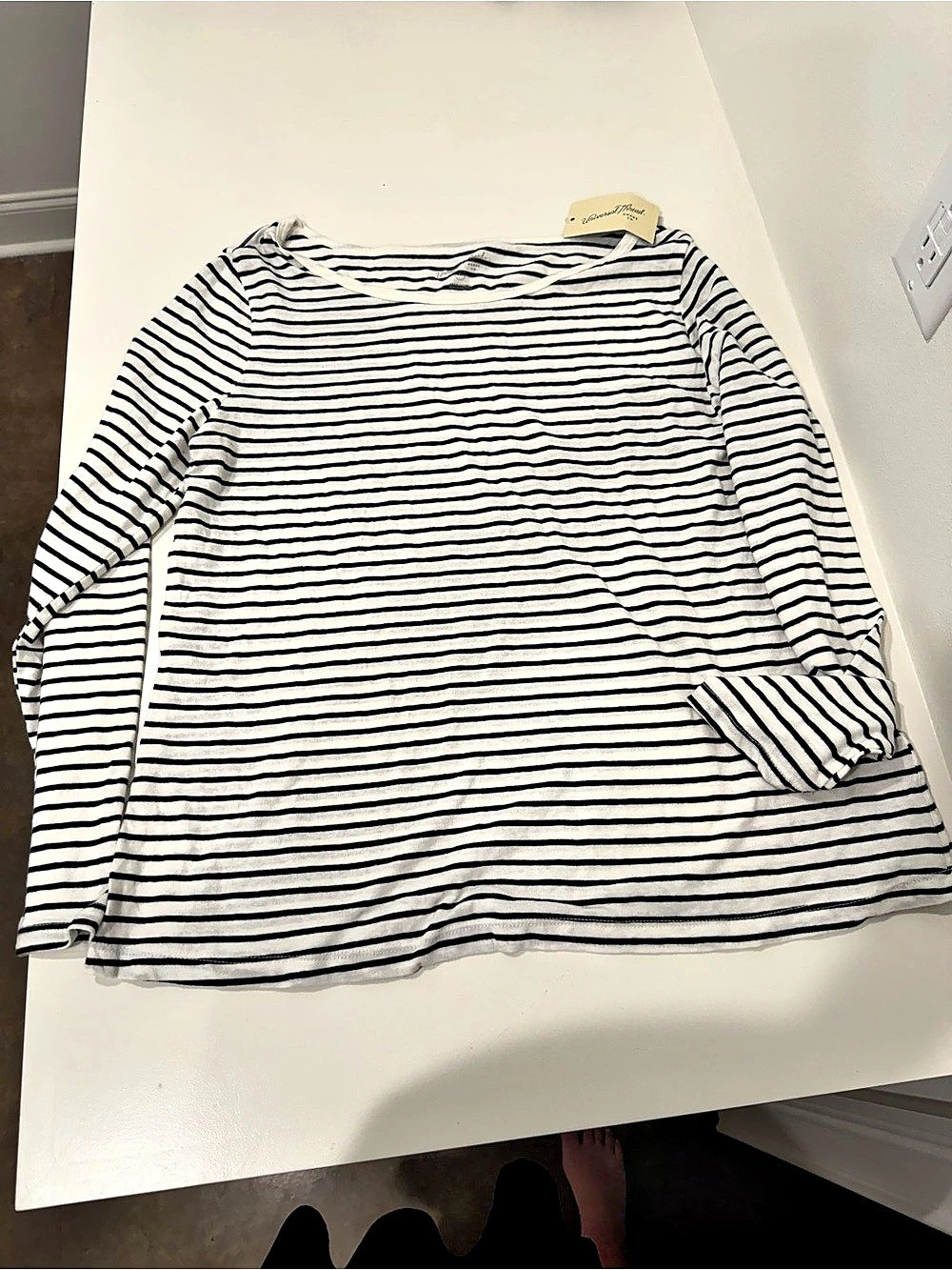 Universal Thread Women's Long Sleeve Vintage T-Shirt Striped Top